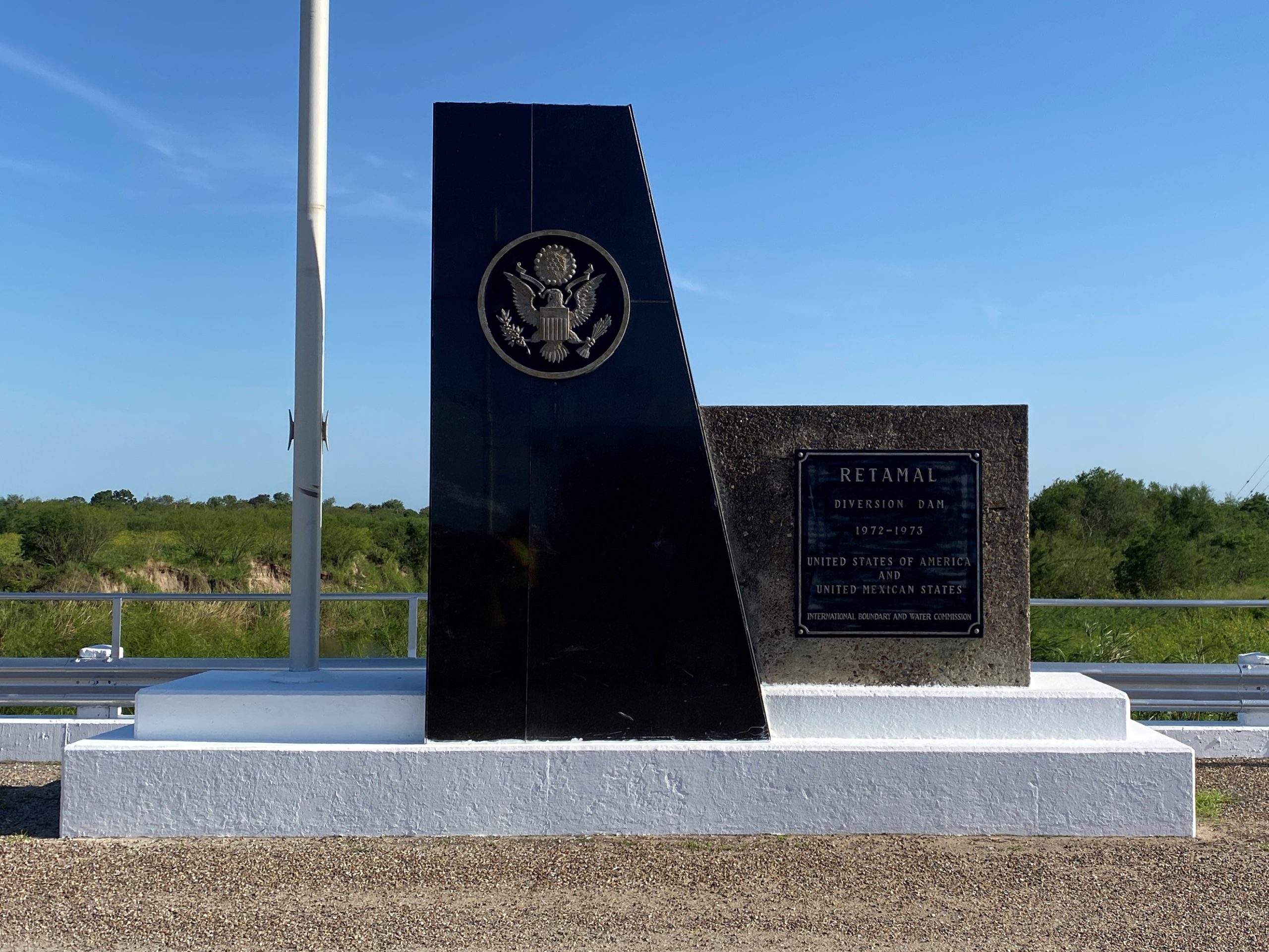 Retamal Diversion Dam plaque